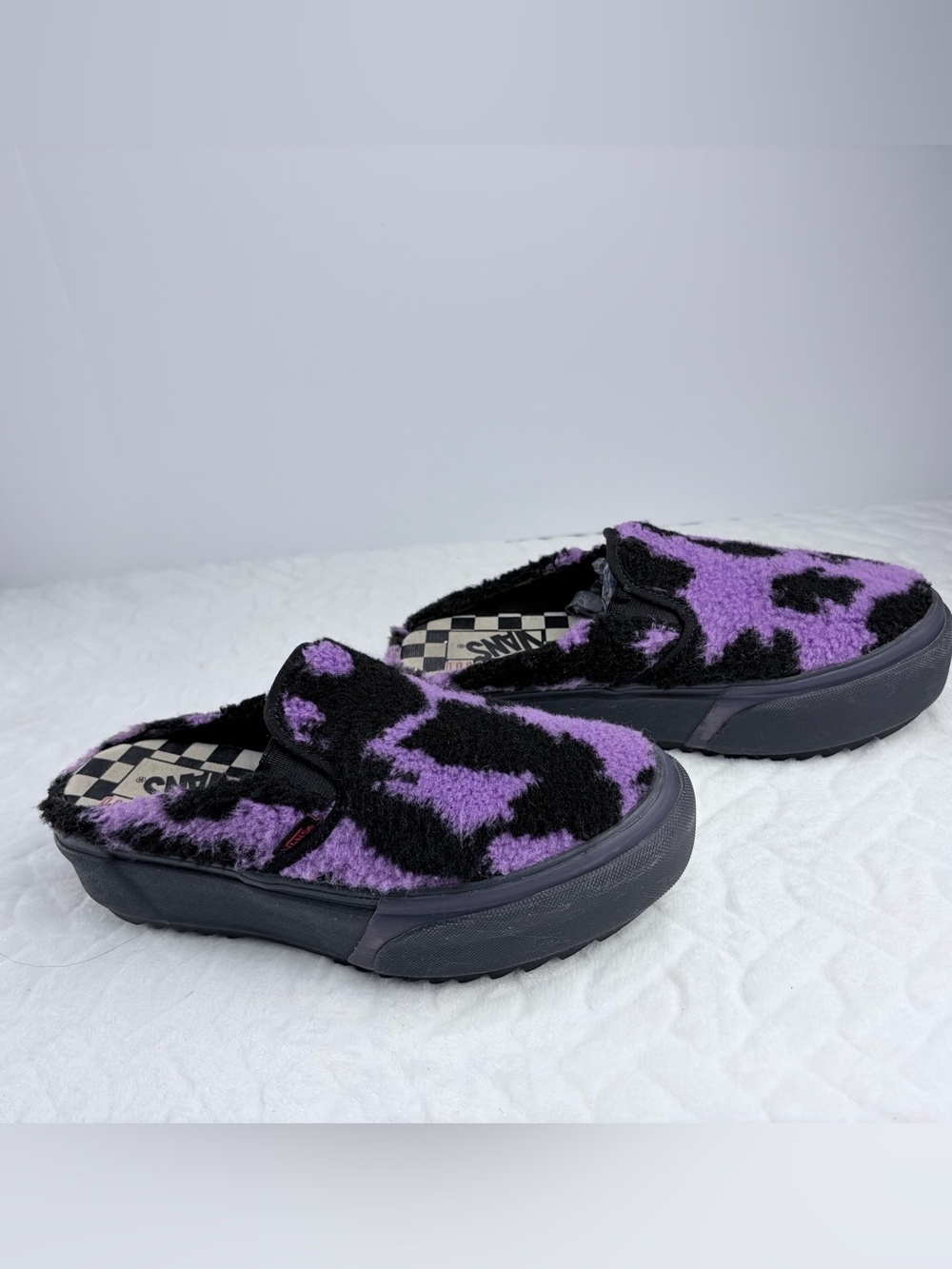 Vans X Irene Kim Purple and Black Fuzzy Slip-On Shoes Women’s 7 Men’s 5.5 - Picture 2 of 6